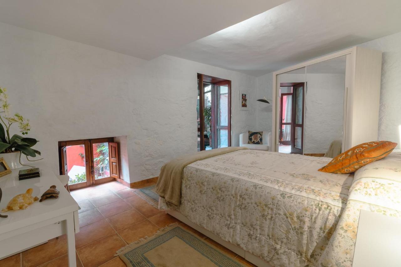 Flatguest Casa Del Sol - Terrace - Parking Vakantiehuis *