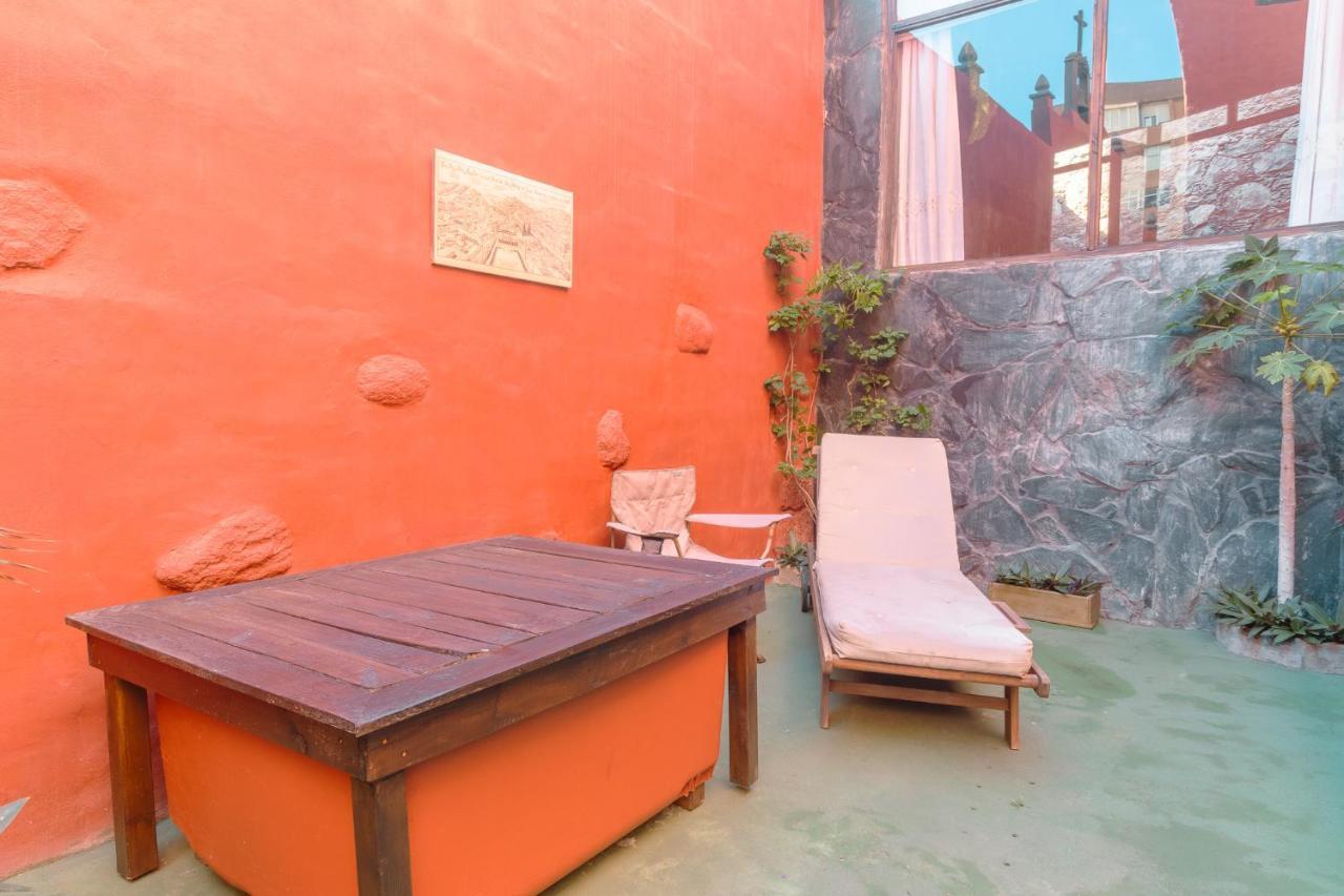 Vakantiehuis Flatguest Casa Del Sol - Terrace - Parking *